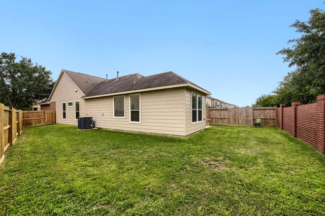 8251 Sardina Shore Drive, Cypress, TX 77433
