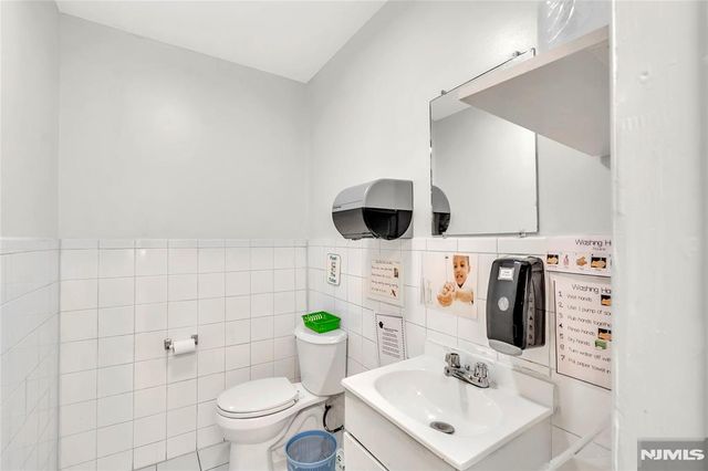 308 38th Street, Union City, NJ 07087