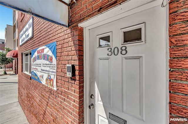 308 38th Street, Union City, NJ 07087