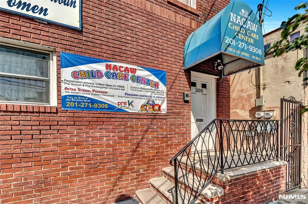 308 38th Street, Union City, NJ 07087