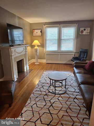 3815 W ST NW, Washington, DC 20007