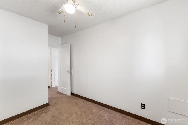 1105 E Terrace Avenue, Moses Lake, WA 98837