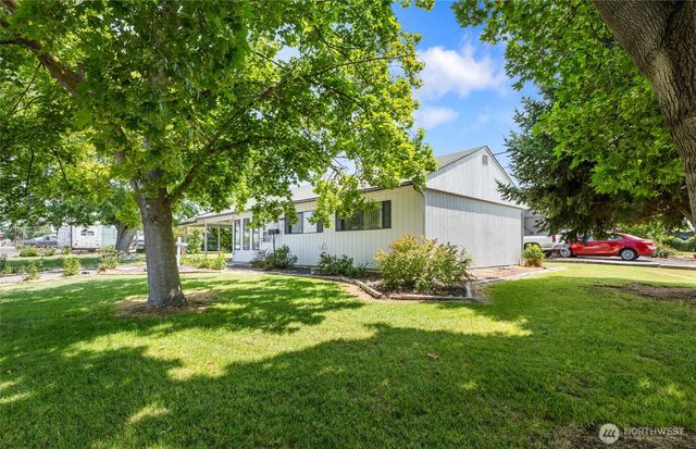 1105 E Terrace Avenue, Moses Lake, WA 98837