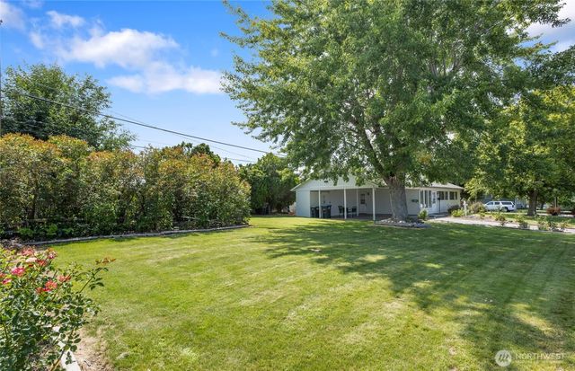 1105 E Terrace Avenue, Moses Lake, WA 98837