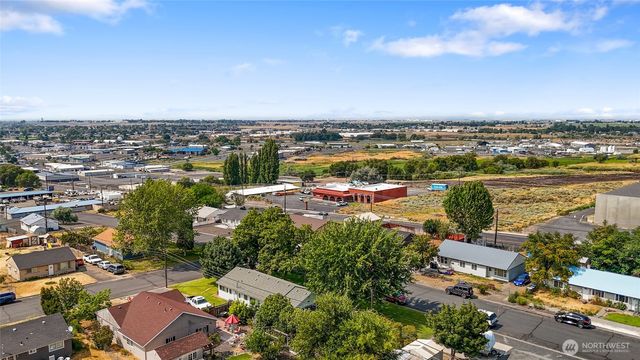 1105 E Terrace Avenue, Moses Lake, WA 98837
