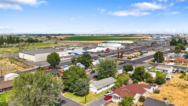 1105 E Terrace Avenue, Moses Lake, WA 98837