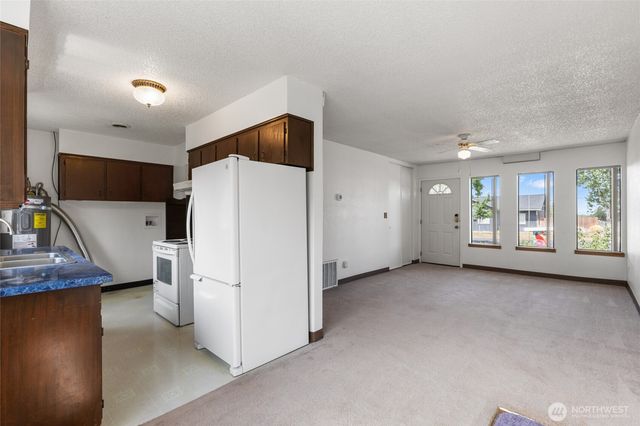 1105 E Terrace Avenue, Moses Lake, WA 98837