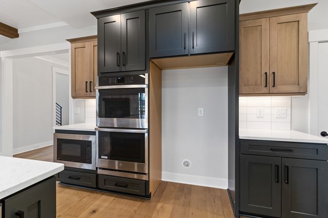 24 Port Royal Estate, Adams, TN 37010