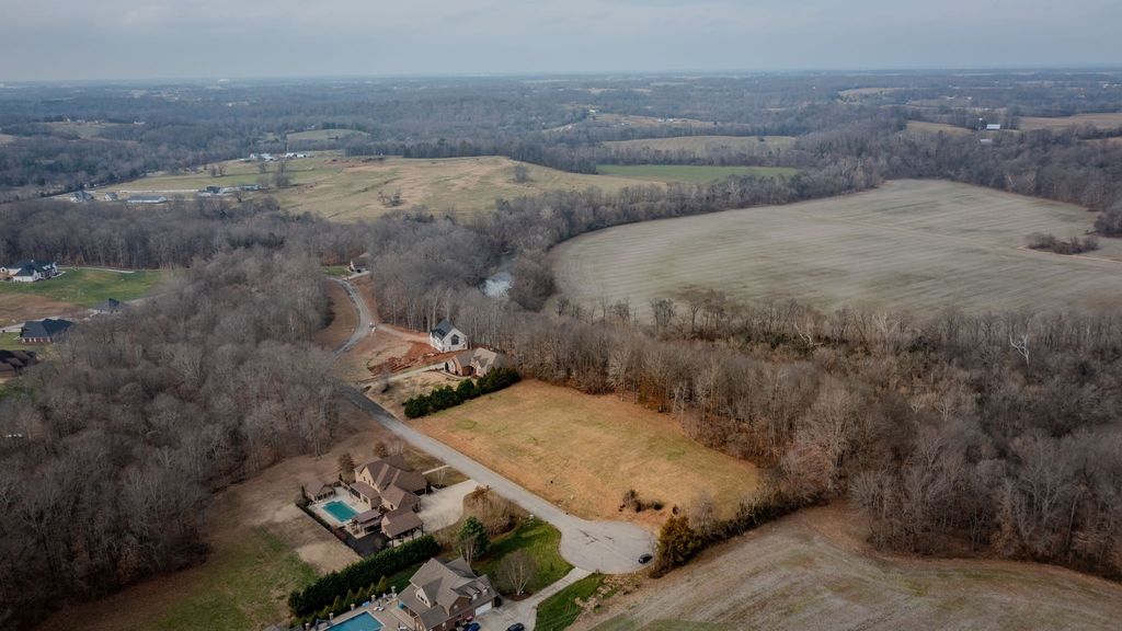 24 Port Royal Estate, Adams, TN 37010