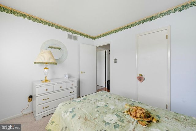 564 BYRON RD, Warminster, PA 18974