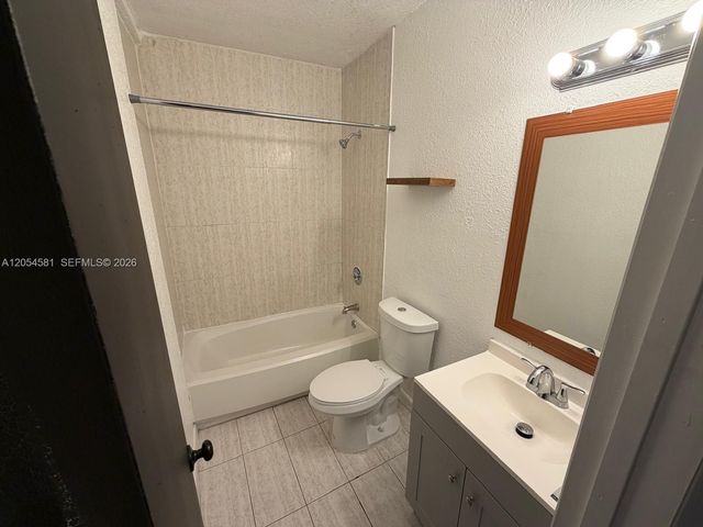 165 Lawn Way 165, Miami Springs, FL 33166