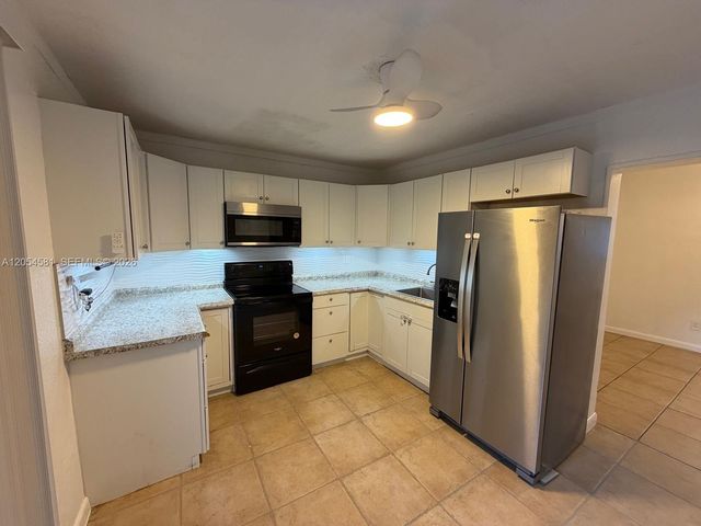 165 Lawn Way 165, Miami Springs, FL 33166