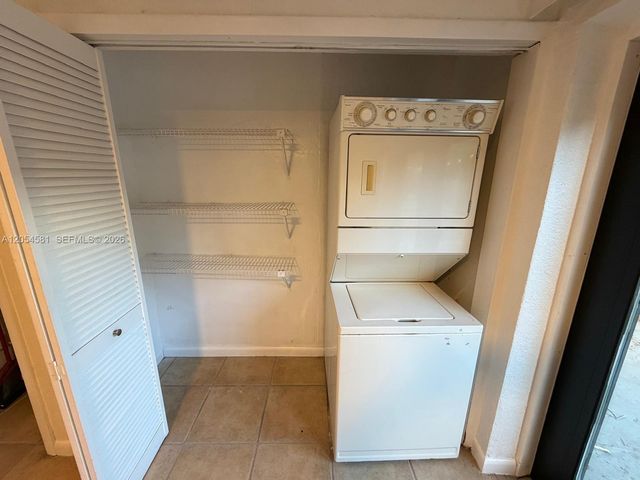 165 Lawn Way 165, Miami Springs, FL 33166