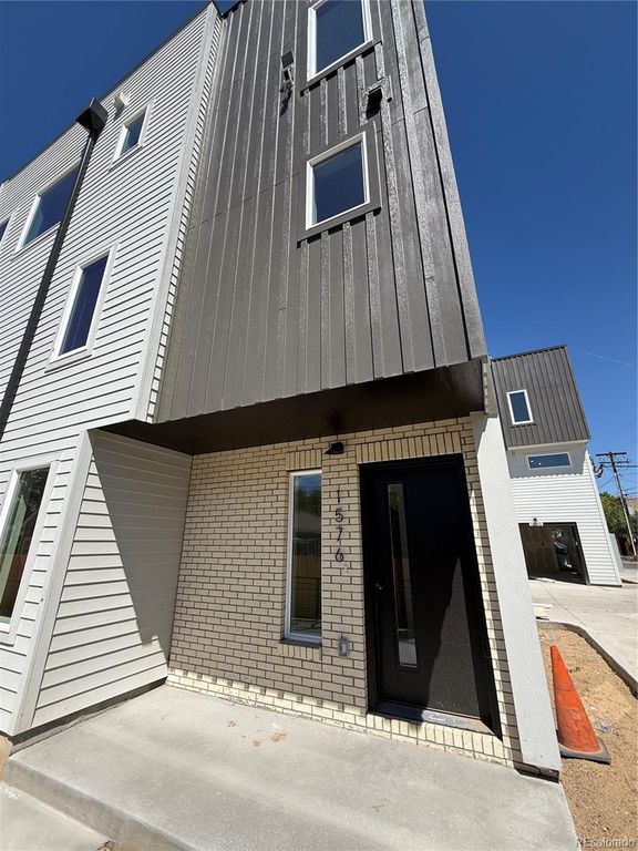 1576 Kendall Street, Lakewood, CO 80214