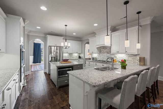 2715 Natures Trail SE, Owens Cross Roads, AL 35763