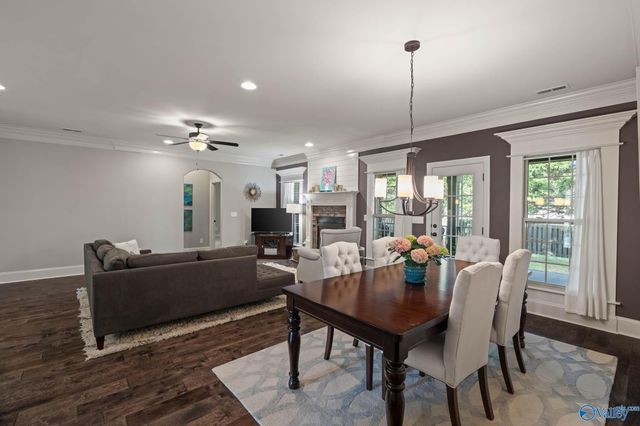 2715 Natures Trail SE, Owens Cross Roads, AL 35763