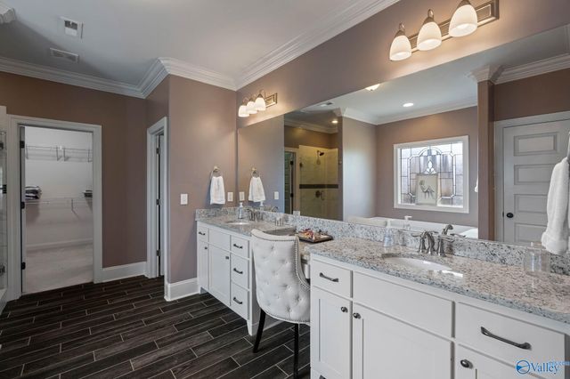 2715 Natures Trail SE, Owens Cross Roads, AL 35763
