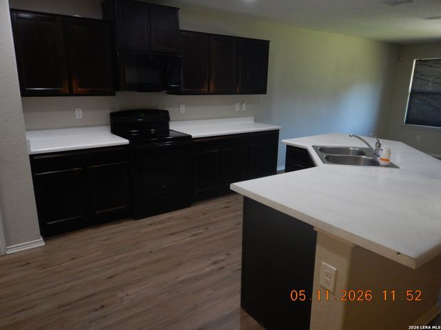5711 Espada Clf, San Antonio, TX 78222