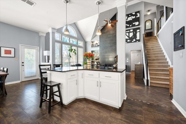 6341 Weaver Drive, Arlington, TX 76001