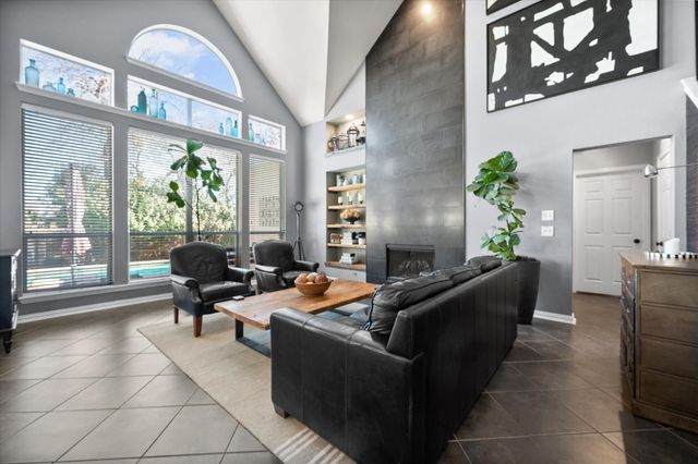 6341 Weaver Drive, Arlington, TX 76001