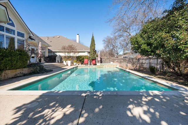 6341 Weaver Drive, Arlington, TX 76001