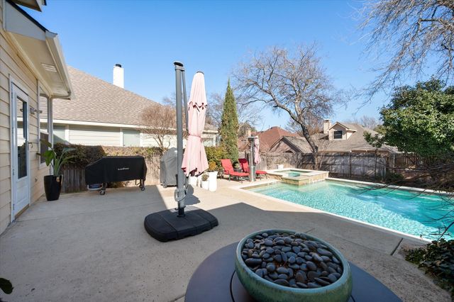 6341 Weaver Drive, Arlington, TX 76001