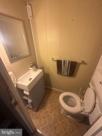 874 TAYLOR DR, Folcroft, PA 19032