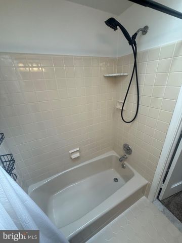 874 TAYLOR DR, Folcroft, PA 19032