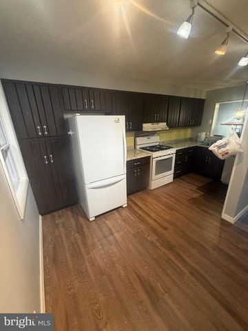 874 TAYLOR DR, Folcroft, PA 19032