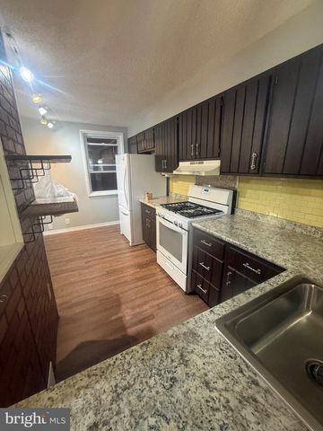 874 TAYLOR DR, Folcroft, PA 19032