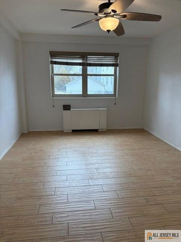 123 S Adelaide Avenue 1C, Highland Park, NJ 08904