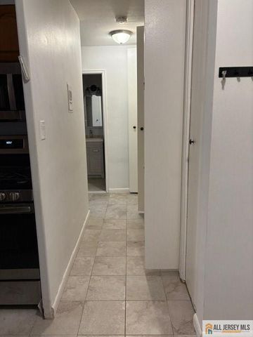 123 S Adelaide Avenue 1C, Highland Park, NJ 08904