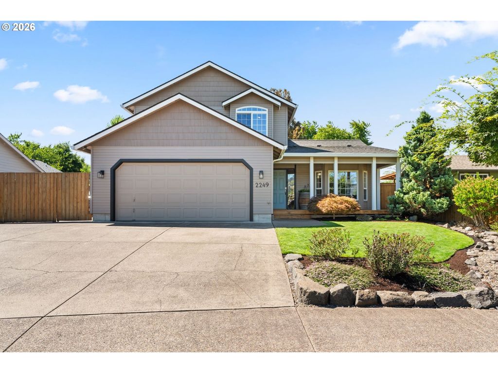 2249 BONNIE Ln, Springfield, OR 97477