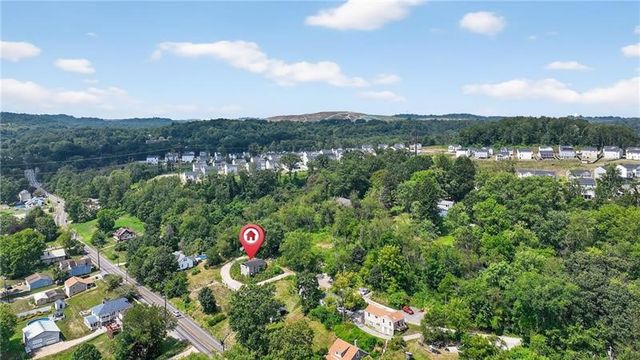 3143 Santiago Rd, Imperial, PA 15126