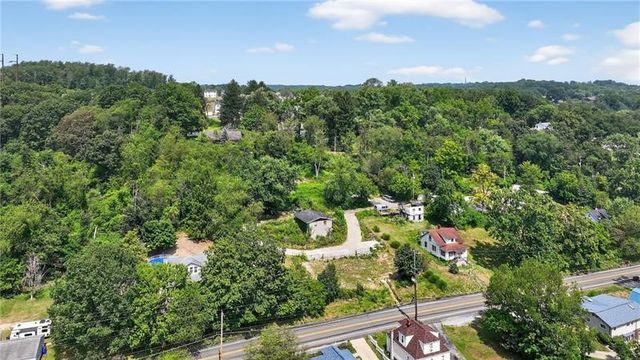 3143 Santiago Rd, Imperial, PA 15126