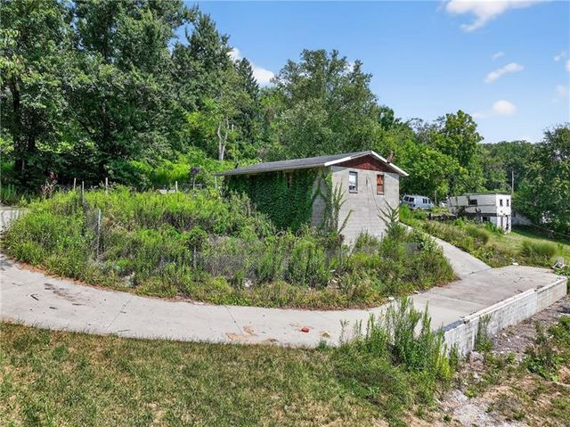 3143 Santiago Rd, Imperial, PA 15126