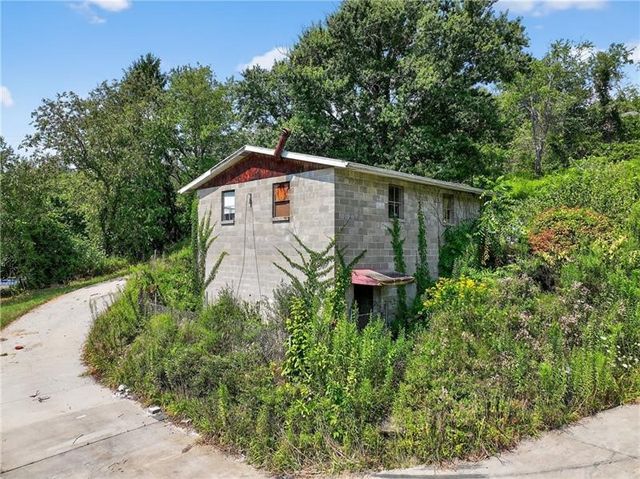 3143 Santiago Rd, Imperial, PA 15126