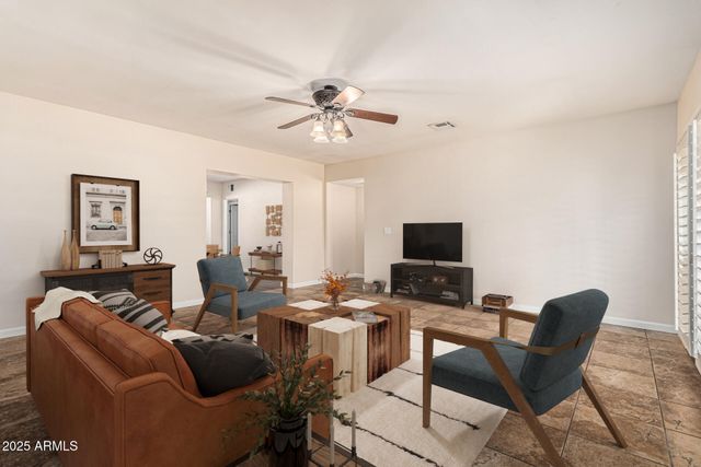 2807 N 8TH Avenue, Phoenix, AZ 85007