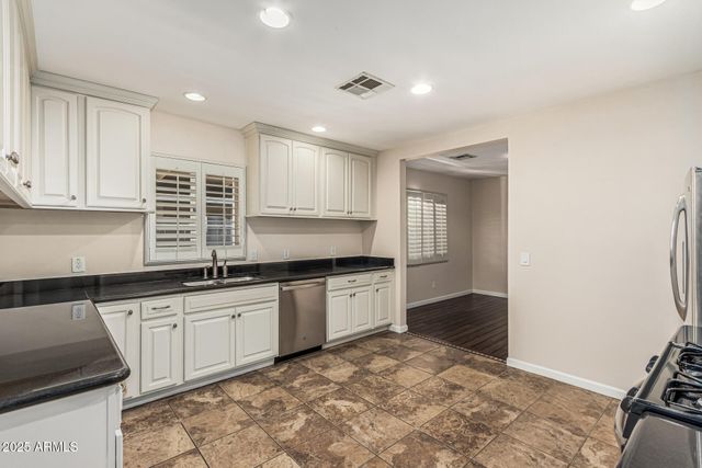 2807 N 8TH Avenue, Phoenix, AZ 85007