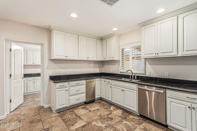 2807 N 8TH Avenue, Phoenix, AZ 85007