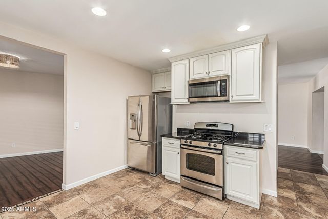 2807 N 8TH Avenue, Phoenix, AZ 85007