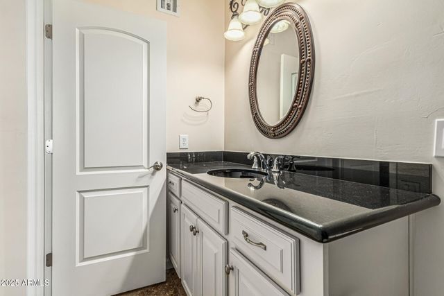 2807 N 8TH Avenue, Phoenix, AZ 85007