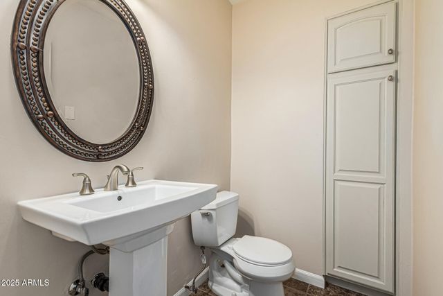 2807 N 8TH Avenue, Phoenix, AZ 85007