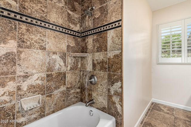 2807 N 8TH Avenue, Phoenix, AZ 85007