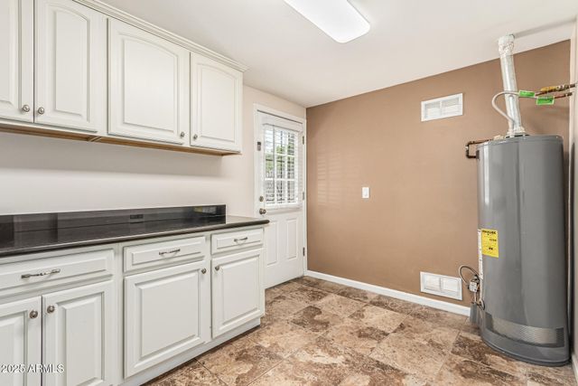 2807 N 8TH Avenue, Phoenix, AZ 85007