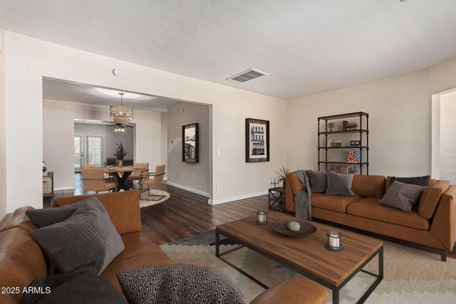 2807 N 8TH Avenue, Phoenix, AZ 85007