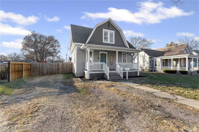 436 S Ash Street, Ottawa, KS 66067