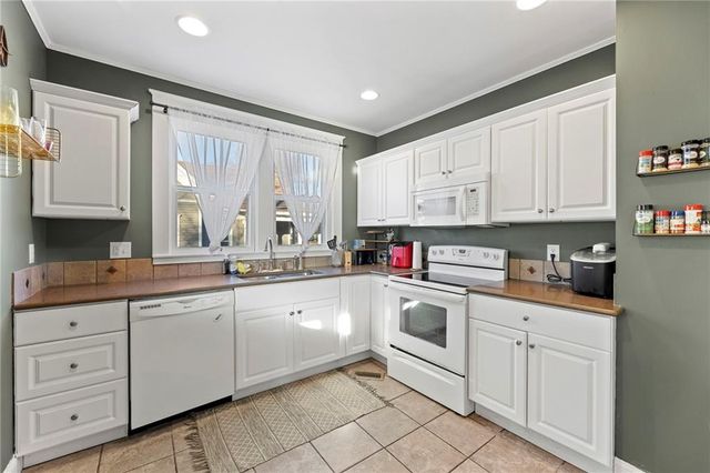 436 S Ash Street, Ottawa, KS 66067