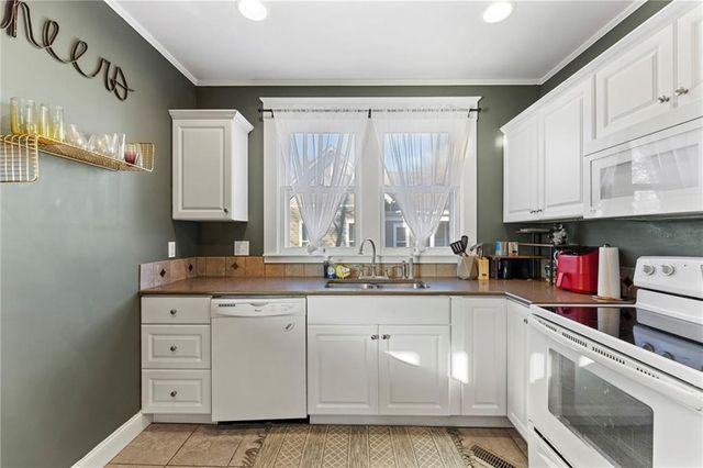 436 S Ash Street, Ottawa, KS 66067