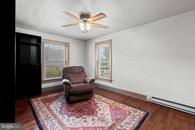 6 S PENN ST, Hanover, PA 17331
